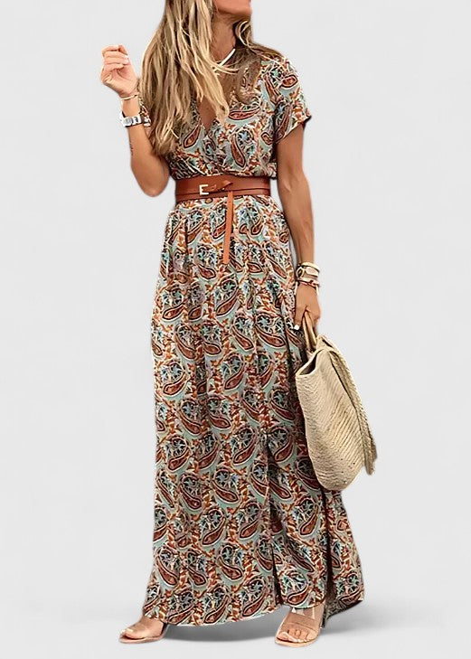 Chic women's summer maxi dress, featuring a comfortable flowy fit for casual or vacation wear.