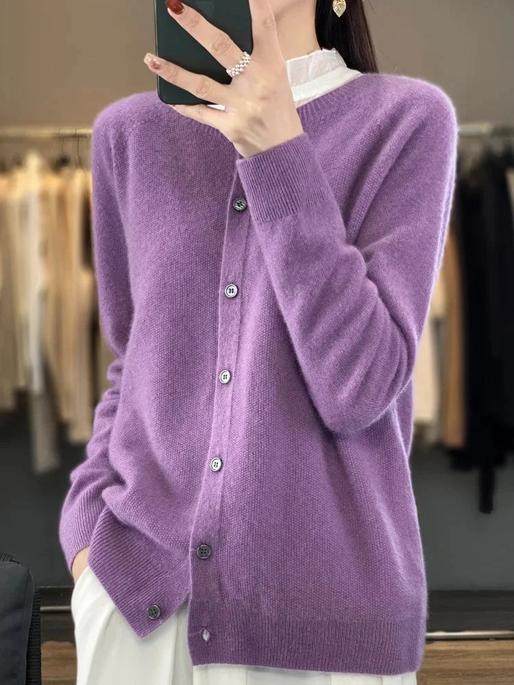 Versatile women's elegant cardigan sweater, a comfortable crew-neck top suitable for daily casual wear.
