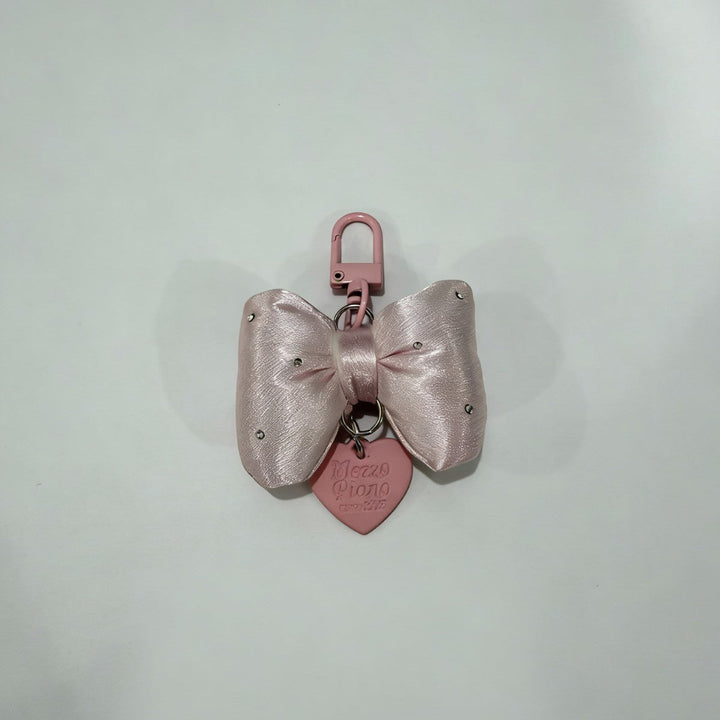 Fashionable women's decorative bow keychain, an elegant and colorful accessory perfect for keys or a handbag.
