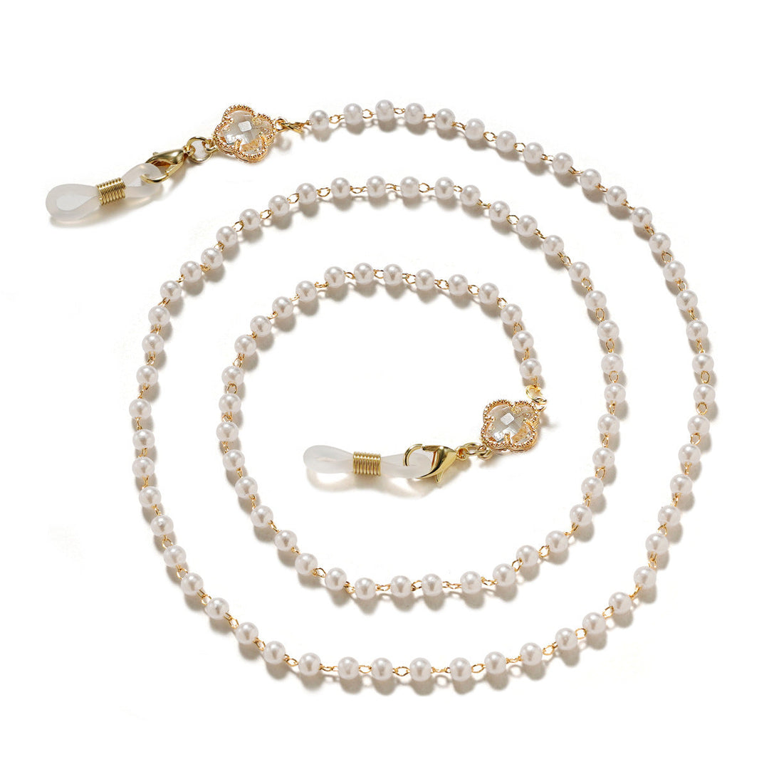 Pearl-accented eyeglass holder chain for women, a secure and elegant fashion accessory.