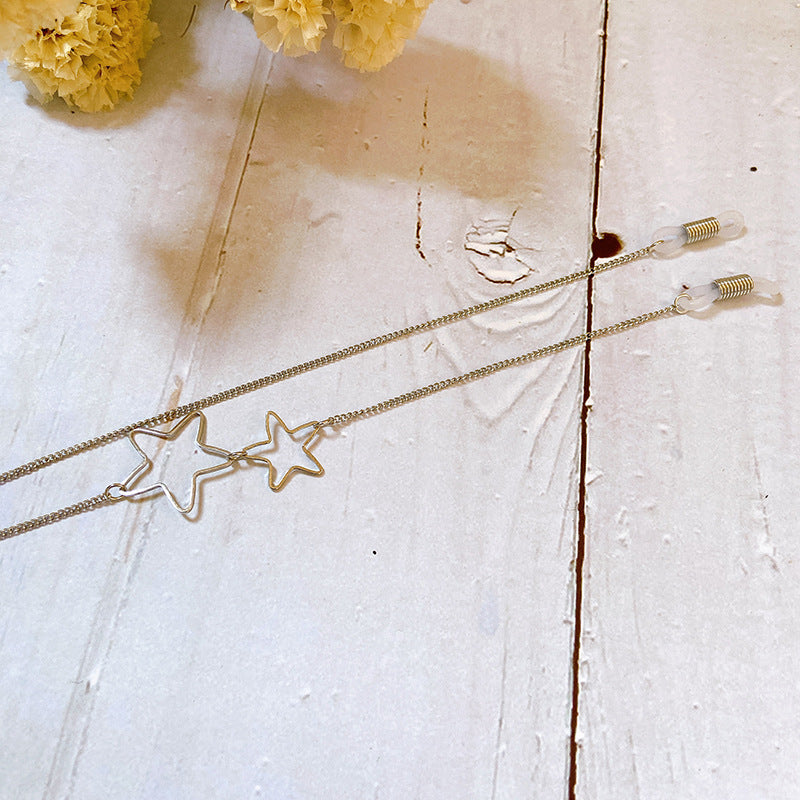 Adjustable gold-tone filigree star pendant necklace. Stylish women's elegant fashion accessory, great gift for her.
