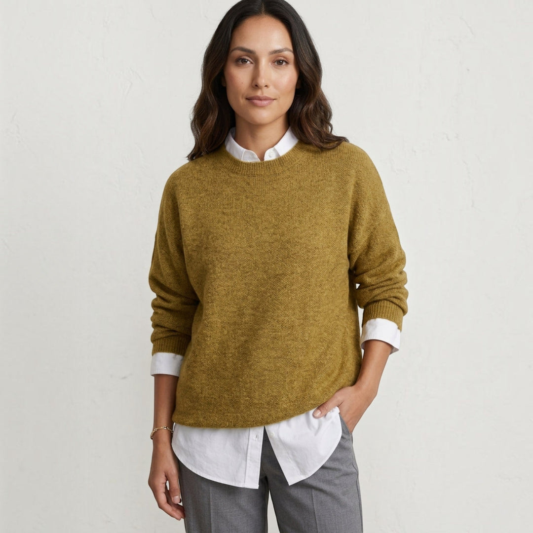Warm & comfortable women's fine knit sweater, a cozy long sleeve pullover for chilly autumn days.
