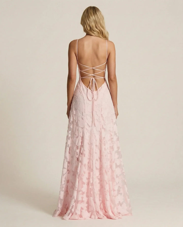 Summer elegant floral maxi dress, a flowing and feminine style for women attending parties or special events.