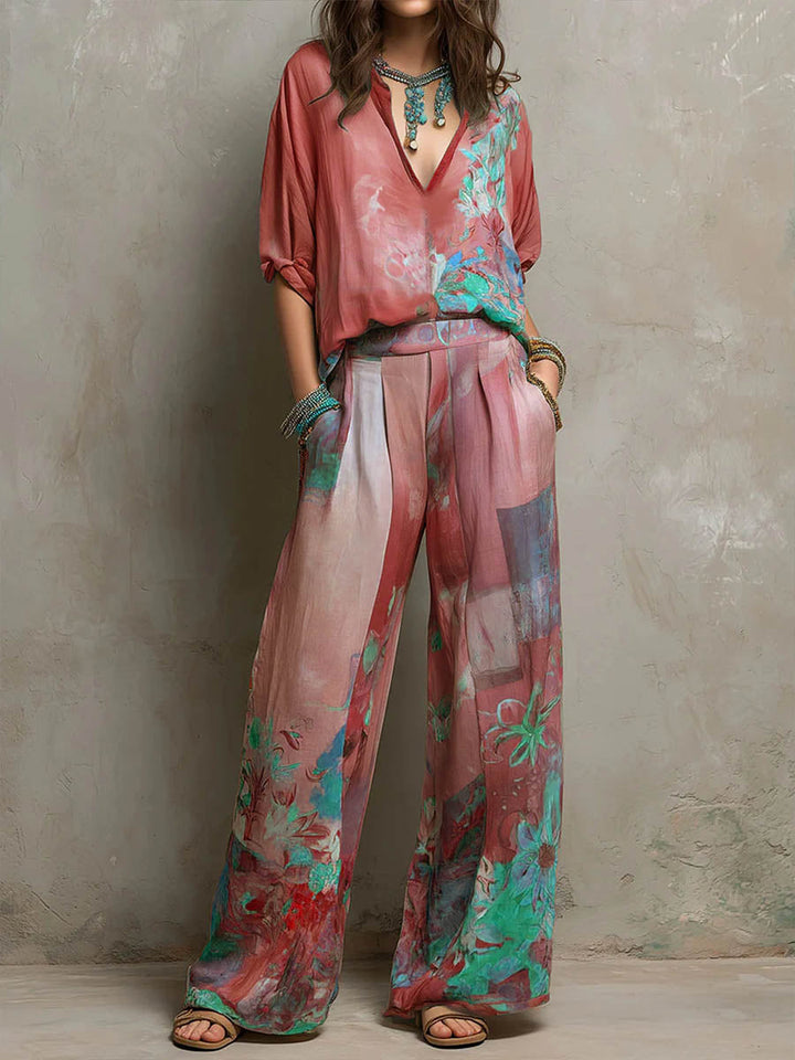 Comfortable women's floral two-piece set with wide-leg pants, a versatile outfit for spring/summer fashion.