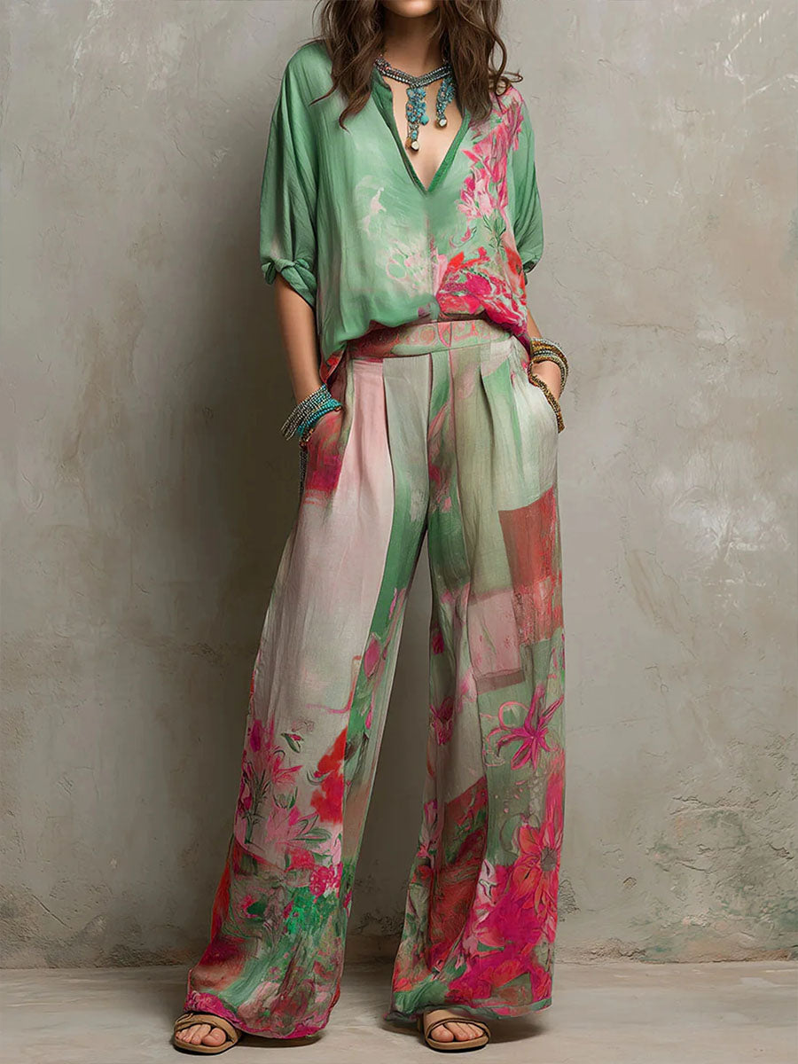 Stylish women's floral two-piece set, featuring wide-leg pants, an elegant and comfortable outfit for spring/summer.