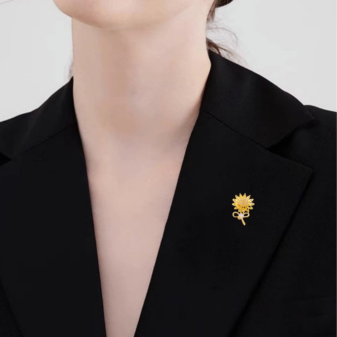 Women's elegant flower brooch pin. Stylish floral accessory, sparkling lapel pin, fashion jewelry for her.