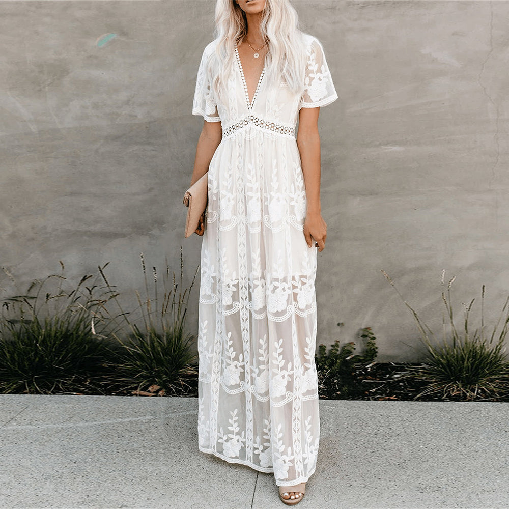 Elegant women's flowy maxi dress. Perfect for summer or evening, offering all-day comfort and style.