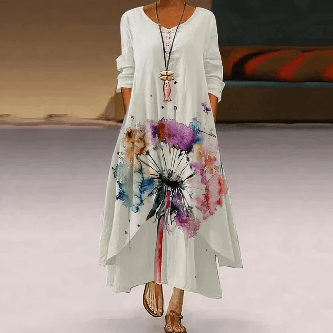 Versatile women's elegant maxi dress, ideal for special occasions or evening wear.
