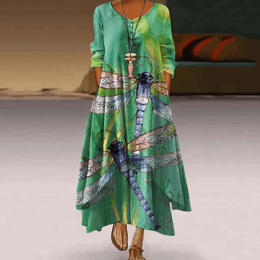 Lightweight women's summer maxi dress, an elegant floral print for casual or evening.