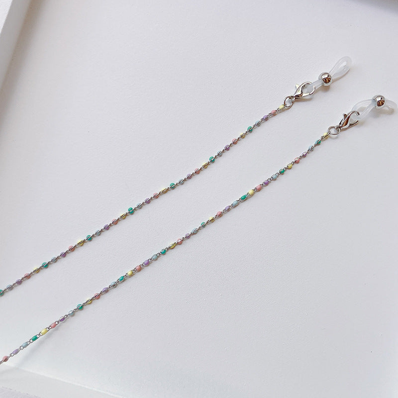 Keep your glasses secure with this stylish women's necklace eyewear chain, a practical fashion accessory.