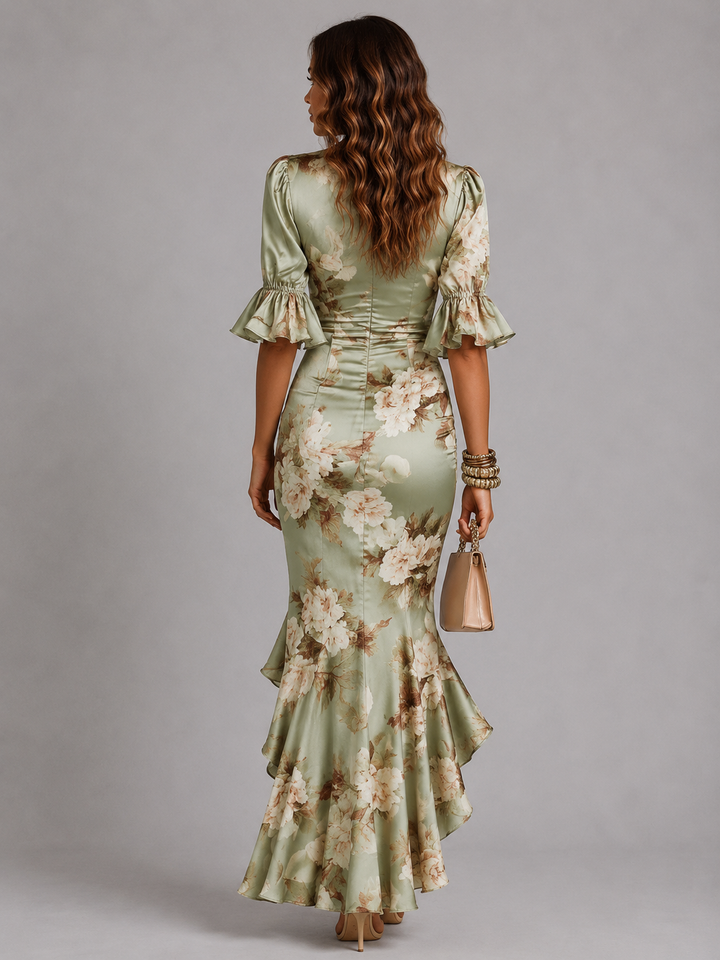 Stylish women's floral ruched maxi dress in green, a chic and elegant party dress for modern fashion.
