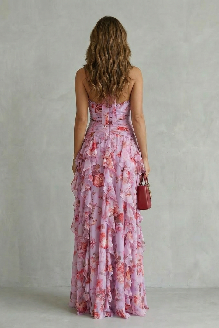 Women's elegant halter maxi dress, ideal for romantic evenings, summer parties, or special occasion fashion.