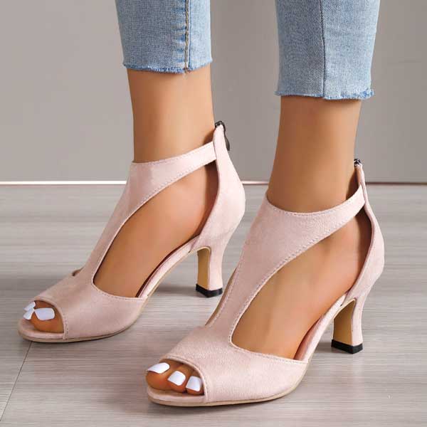 Stylish women's heeled sandals with orthopedic support, perfect for elegant comfort and dressy wear.