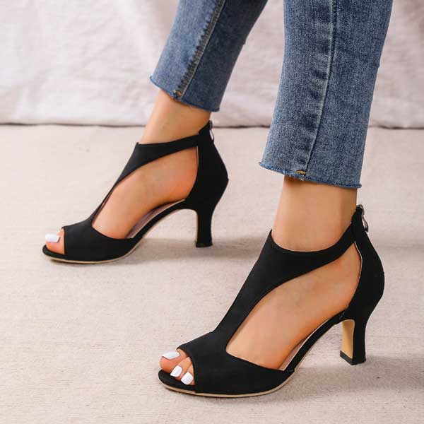 Women's orthopedic heeled sandals, offering supportive comfort and elegant style for any occasion.
