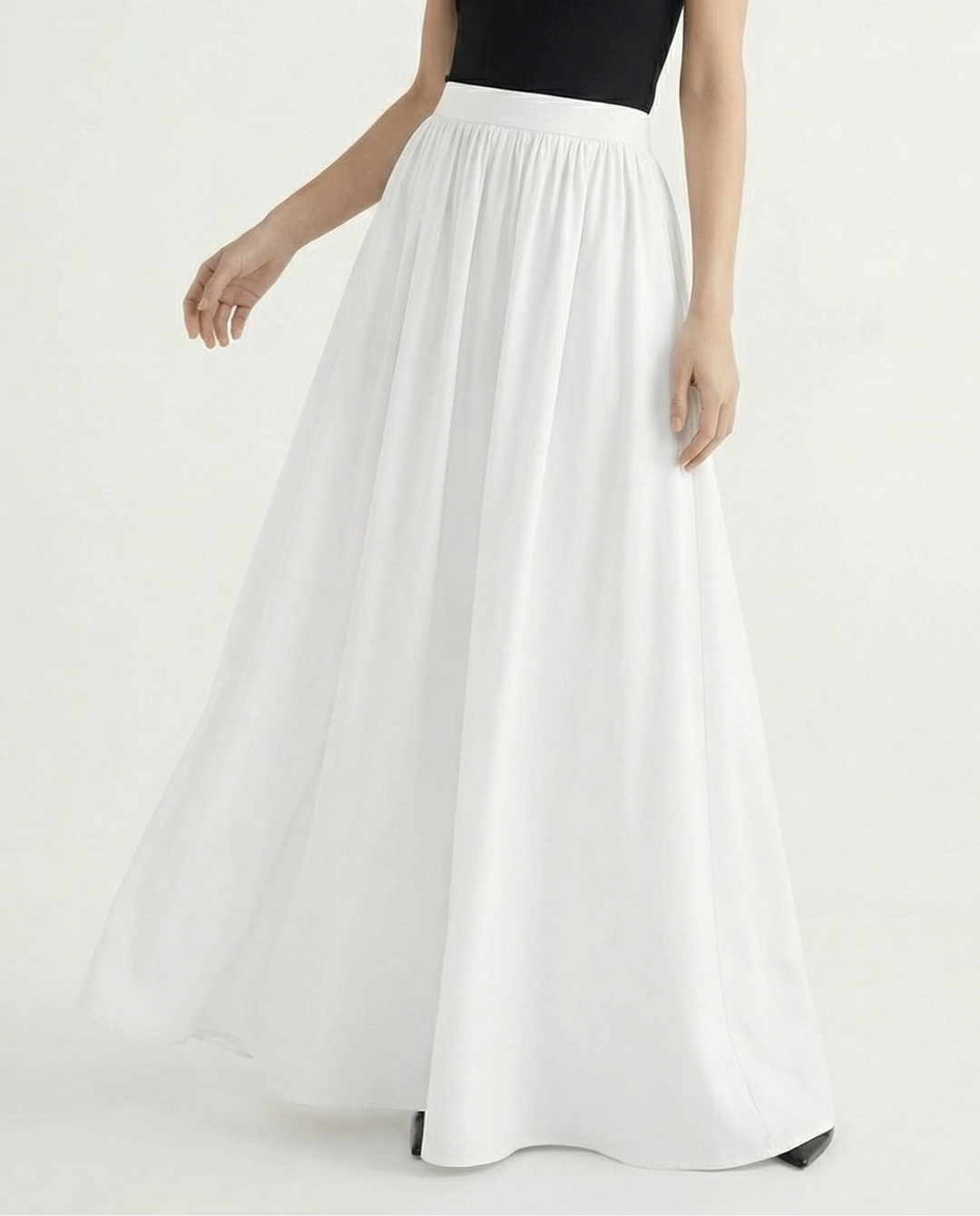 Comfortable elegant flowing maxi skirt, women's high-waist design for all-day wear.