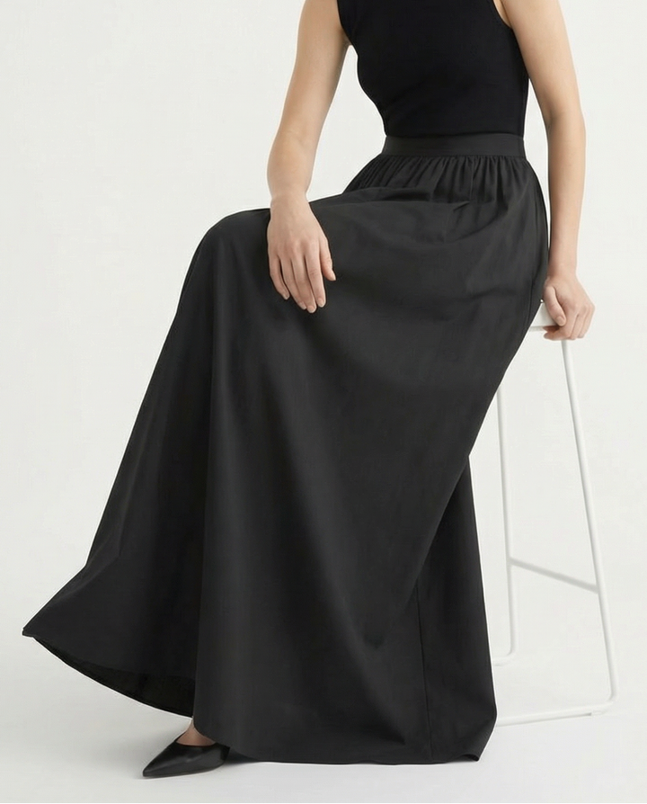 Flowing high-waist maxi skirt for women, elegant & comfortable, ideal for any occasion.