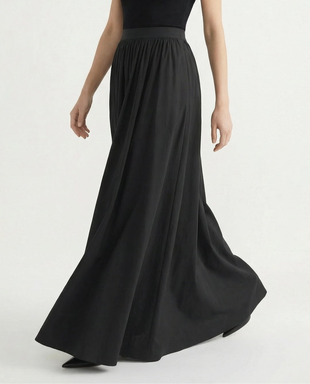 Professional elegant high-waist maxi skirt, perfect office wear for women's sophisticated style.