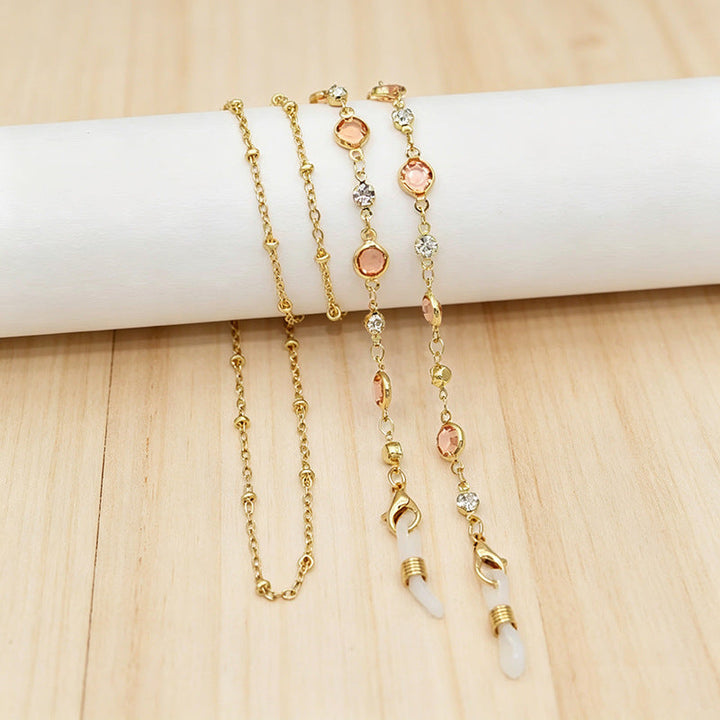 Exquisite women's layered crystal necklace, gold-toned, colorful and elegant, an ideal gift fashion accessory.