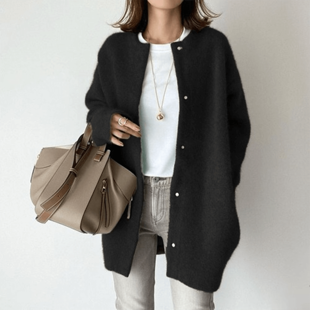 Fashionable women's layering cardigan, offering an elegant touch and comfortable wear for any season.