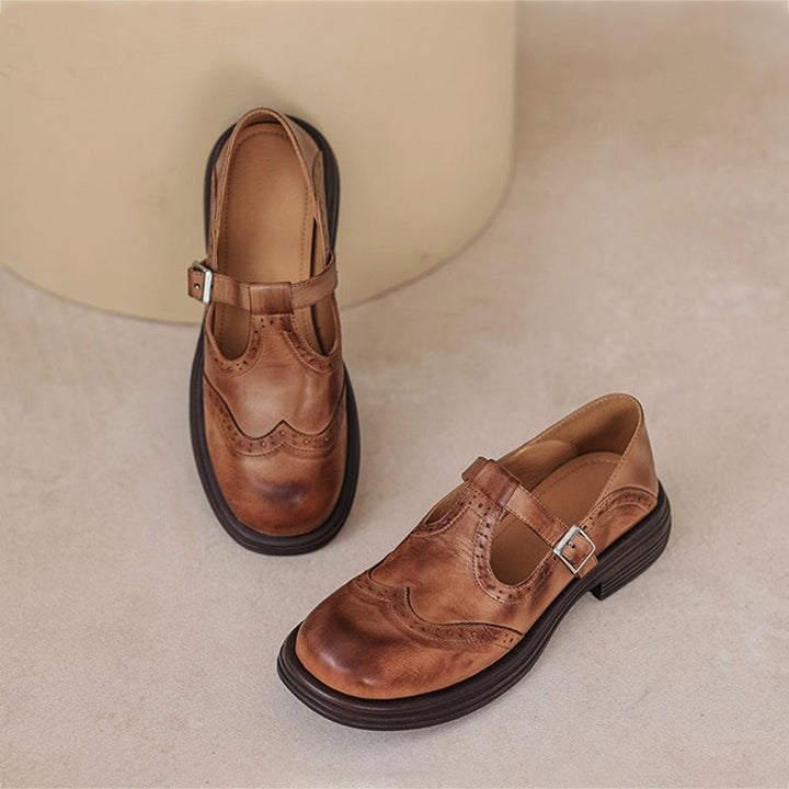 Comfortable everyday leather Mary Jane flats for women, featuring a classic T-strap design.