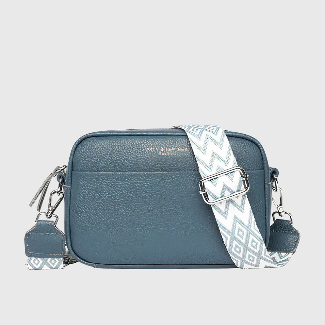 Sophisticated women's leather handbag, an elegant & practical everyday purse for any occasion.
