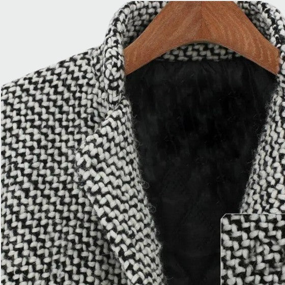 Stylish women's long coat for elegant autumn & winter fashion. Versatile classic outerwear for sophisticated everyday wear.