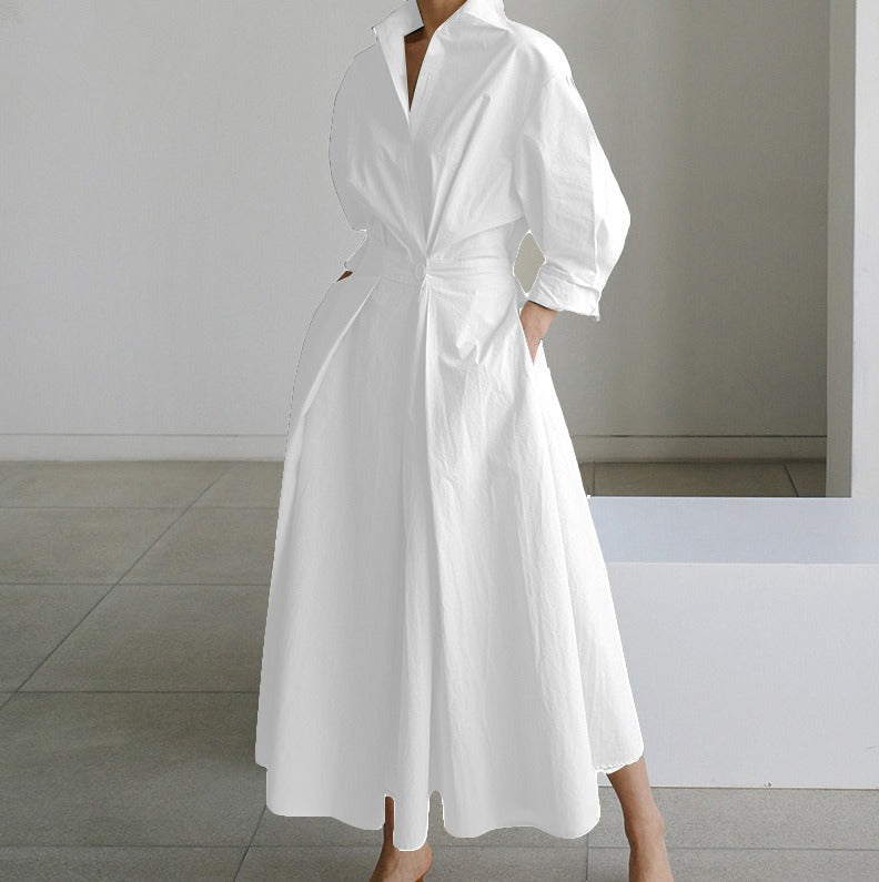Versatile women's long dress, ideal for summer, casual wear, or an elegant evening occasion. Timeless chic fashion.