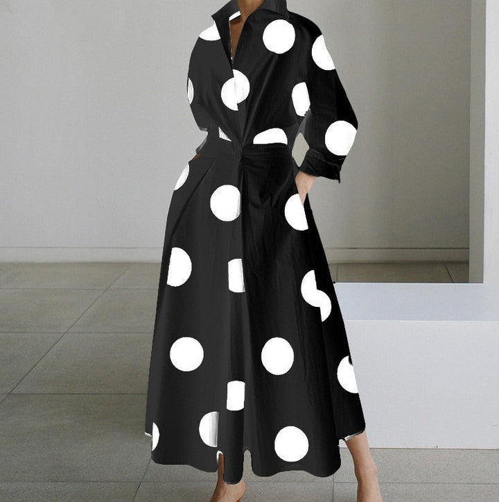 Flattering long maxi dress for women, offering comfortable and elegant style. A versatile piece for any season.