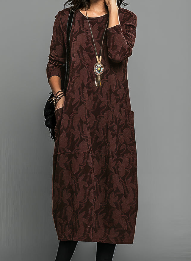 Comfortable all-season women's long-sleeve maxi dress with an elegant, flowing design for versatile styling.