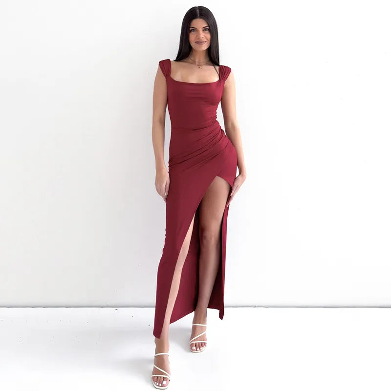 Elegant women's maxi dress for all occasions. Versatile long dress, comfortable & stylish for women's fashion.