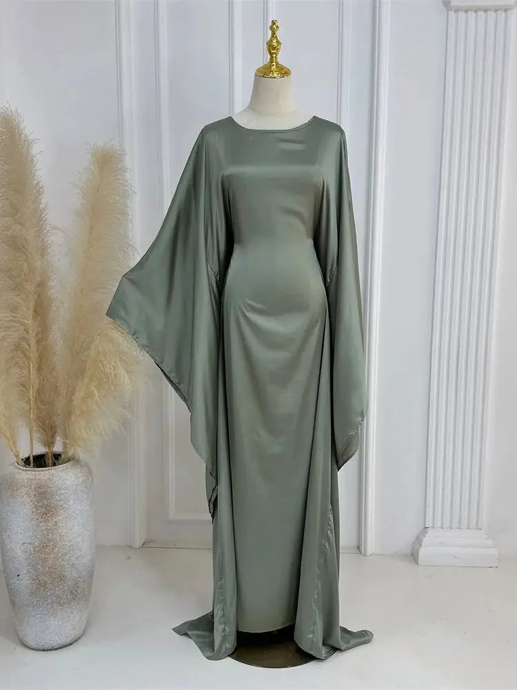 Stunning sleeveless maxi dress, an elegant evening gown for women's fashion with a high slit.