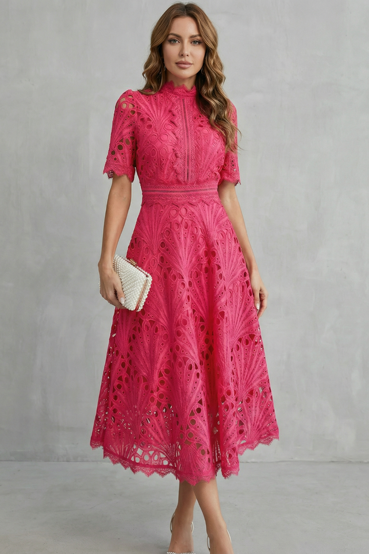Flowy women's midi dress, versatile for casual chic outfits, vacation wear or a relaxed evening look.