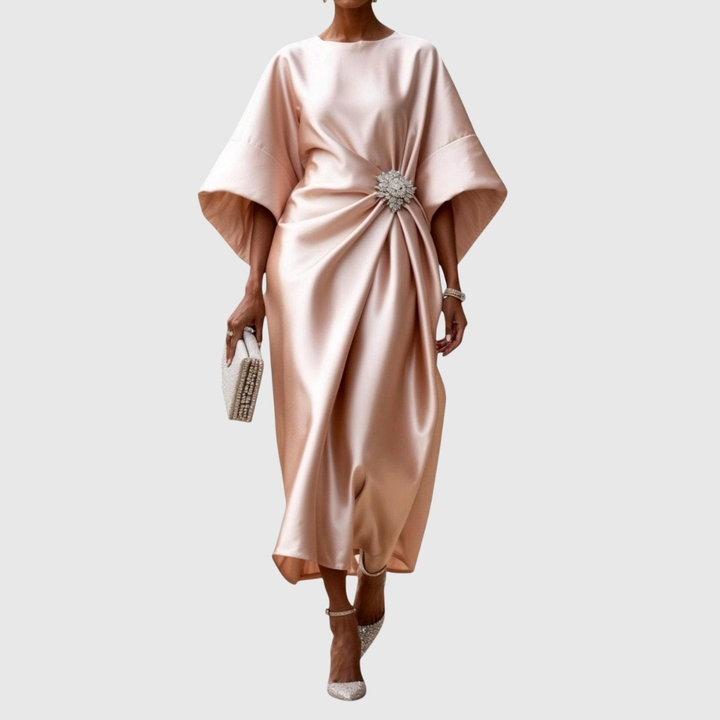 Sophisticated women's midi dress for special occasions, featuring an elegant brooch waist and flattering fit.