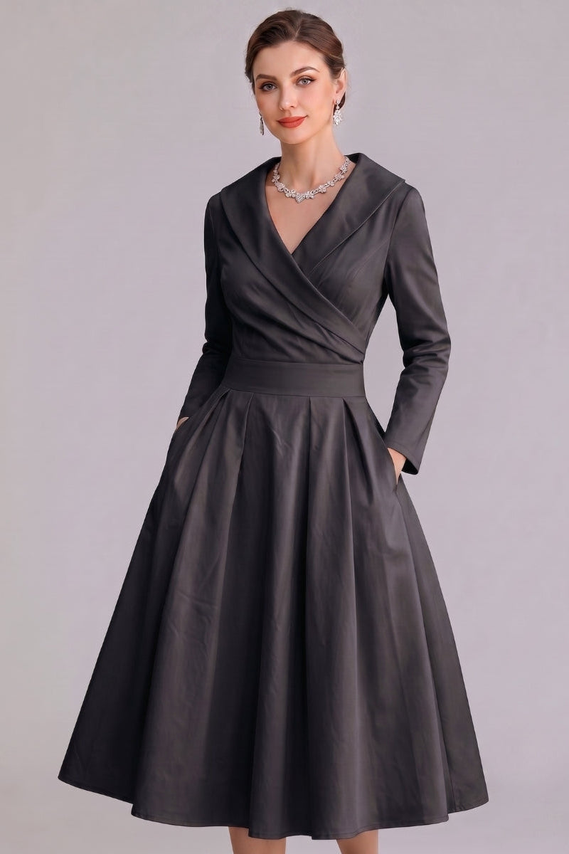 Sophisticated women's pocket midi dress, a versatile elegant option for parties, cocktails, or modest fashion.