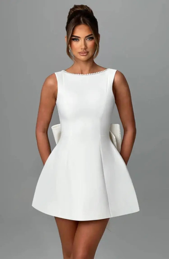 Fashionable women's party dress, a versatile mini style that offers an elegant and flattering look.