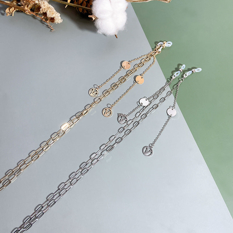 Elegant women's modern pendant necklace with a sleek chain, a perfect minimalist accessory.