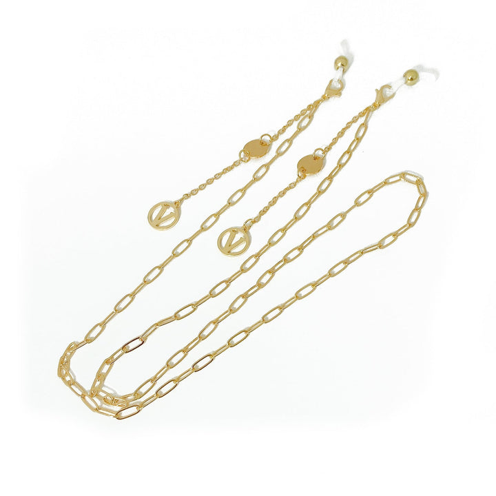 Modern gold pendant necklace, an elegant statement piece for women's fashion jewelry.