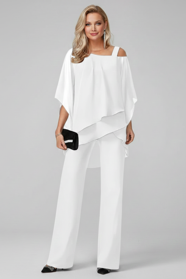Versatile women's off-shoulder wide-leg jumpsuit, suitable for both casual and elegant summer events.