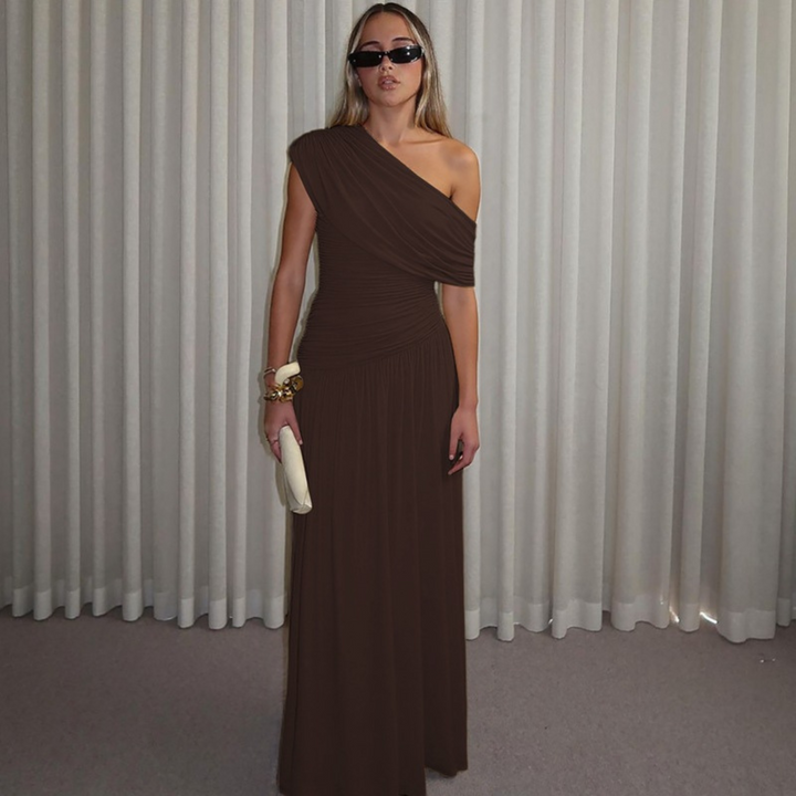 Elegant women's one-shoulder evening maxi dress with a flattering silhouette, perfect for formal events.