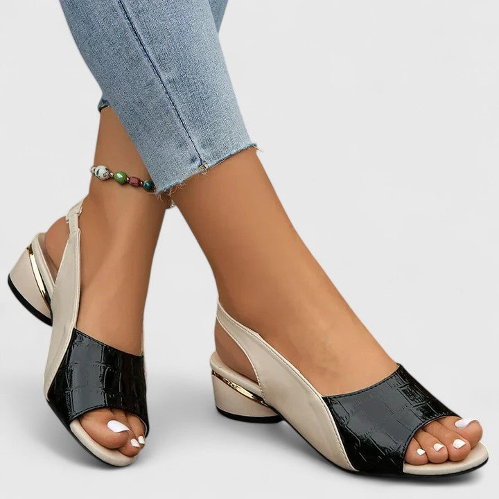 Elegant women's open-toe summer sandals, perfect for versatile casual chic style.