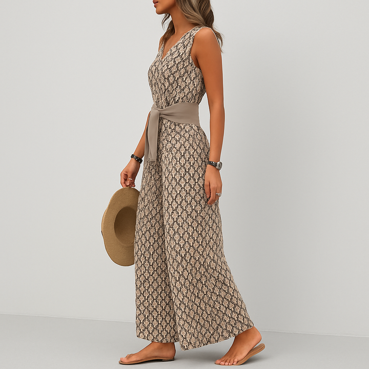 Comfortable sleeveless patterned jumpsuit for women, featuring a relaxed fit & round neck, ideal for versatile spring outfits.