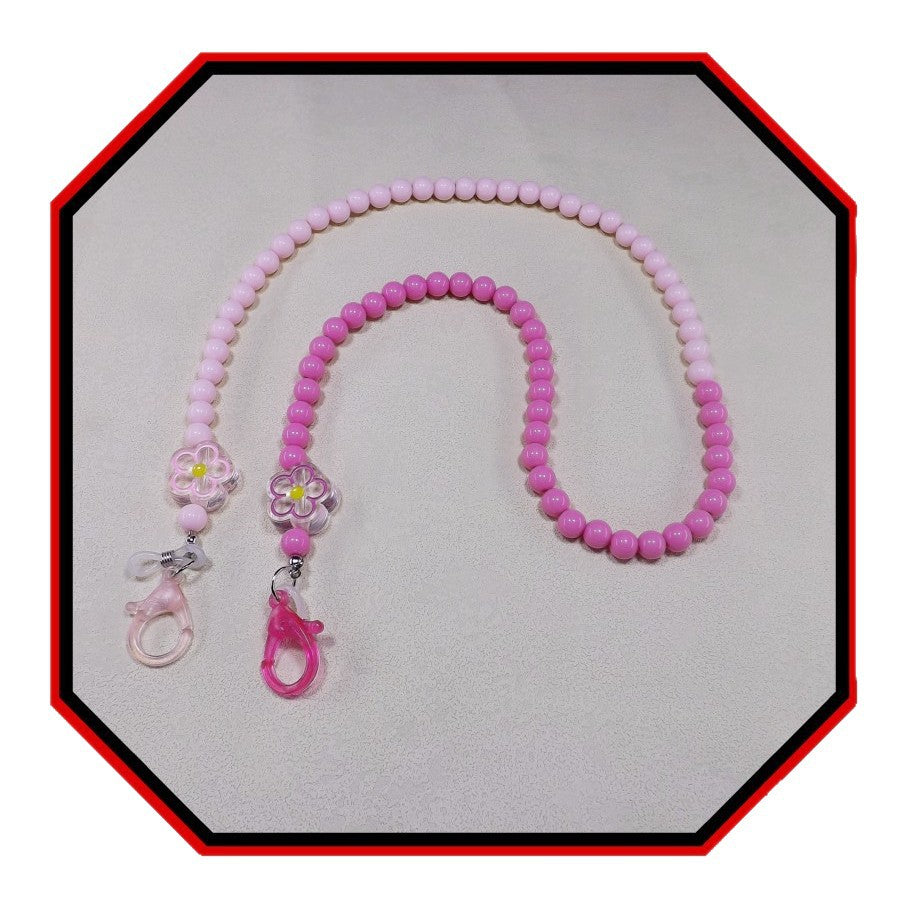 Colorful beaded and pearl glasses chain, clip-on spectacle holder, a stylish women's fashion accessory.