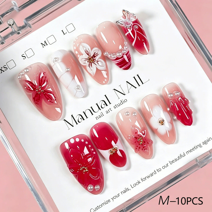 Decorative floral press-on nails for women. Elegant flower design, perfect false nails for a beautiful manicure.