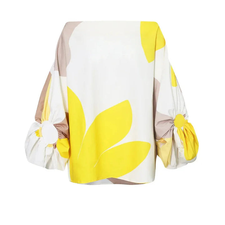 Trendy women's printed two-piece set, a versatile midi outfit for ladies fashion. Elegant spring & summer wear.