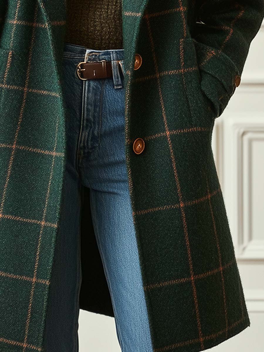 Chic women's retro plaid coat with sophisticated lapel, a timeless choice for elegant fashion outerwear.