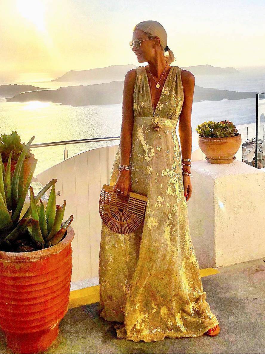 Beautiful women's sequin maxi dress, perfect as a party dress or evening gown for glamorous spring & summer fashion.