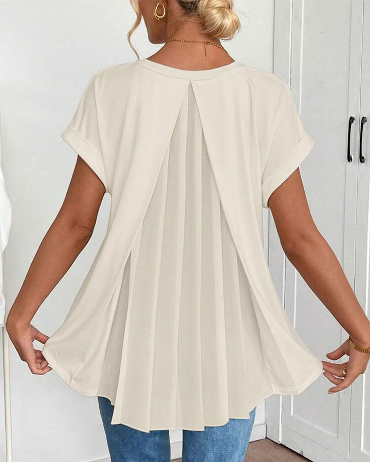Versatile women's short sleeve top, perfect for summer casual wear or an elegant look, featuring a pleated back.