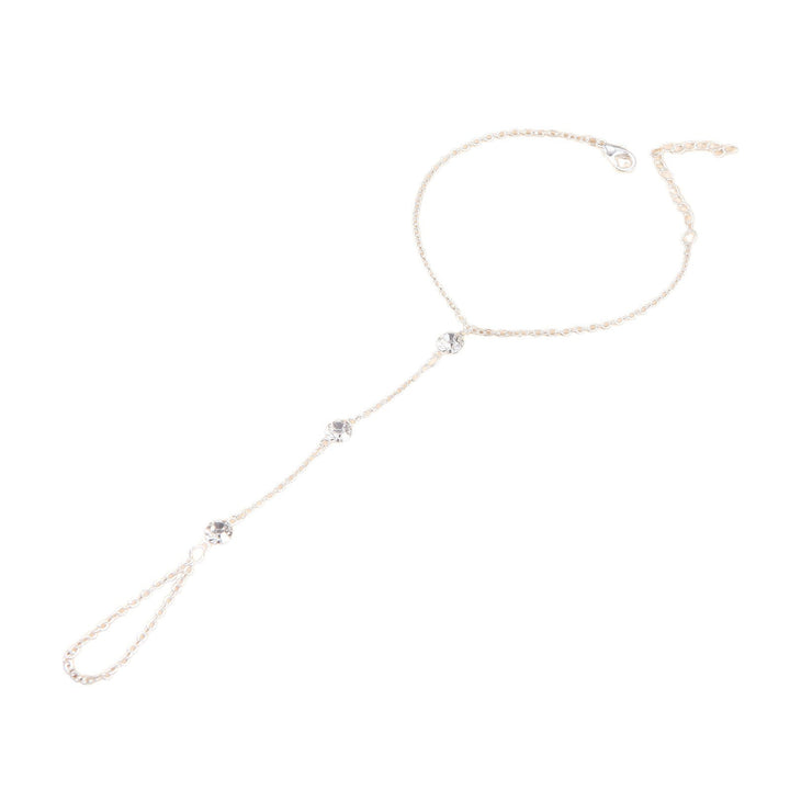 Sparkling crystal and silver drop necklace for women, a sophisticated and elegant jewelry piece.