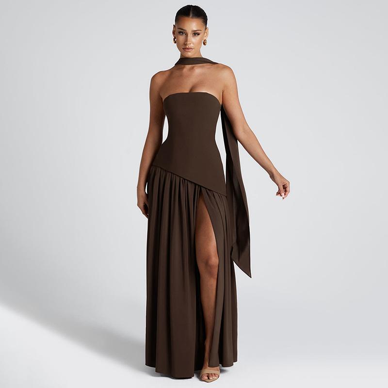 Elegant women's sleeveless bodycon maxi party dress, perfect for evening events. Long, formal fashion.