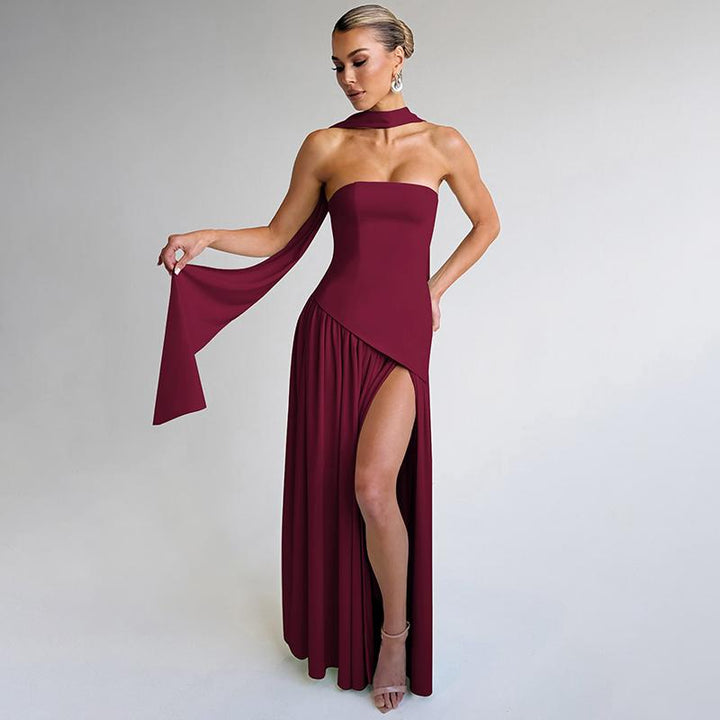 Chic women's sleeveless bodycon maxi party dress. Elegant, long, and formal, ideal for evening events.